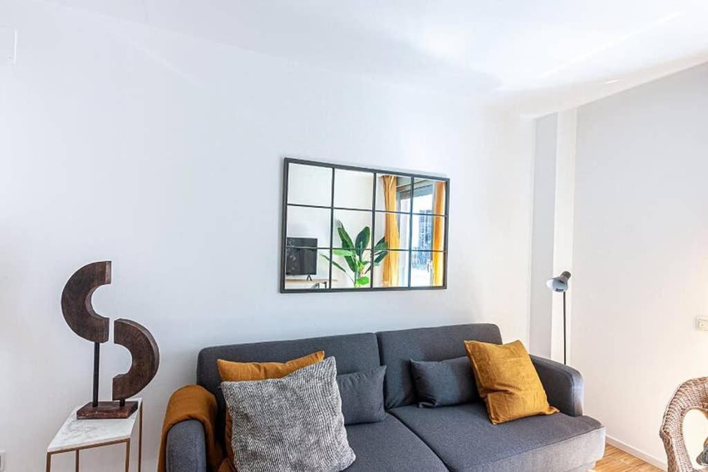 Heima Gran Via A Apartment Madrid Exterior photo