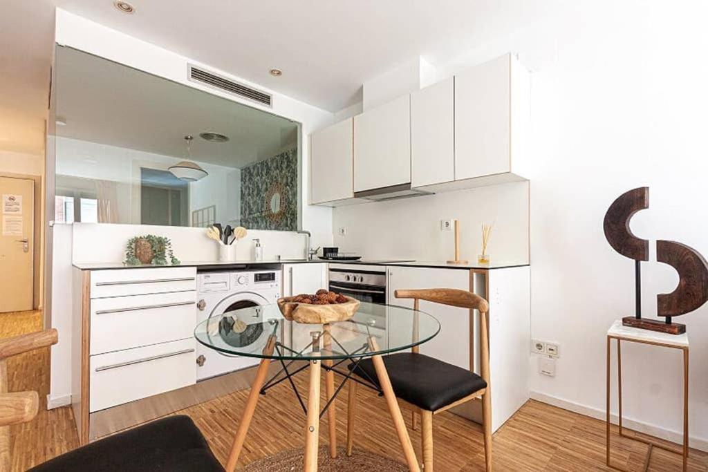Heima Gran Via A Apartment Madrid Exterior photo