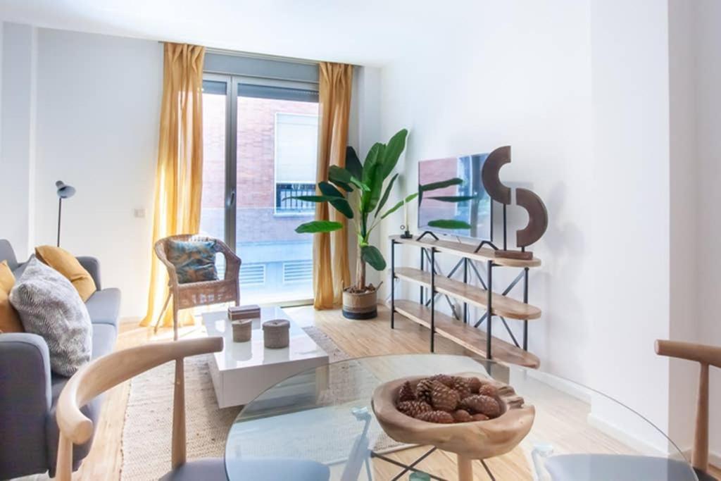 Heima Gran Via A Apartment Madrid Exterior photo